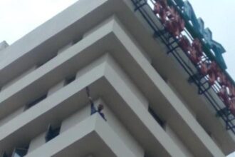 Patients on the eight-storey cornice of a private nursing home in Kolkata! The young man rescued in a bloody state